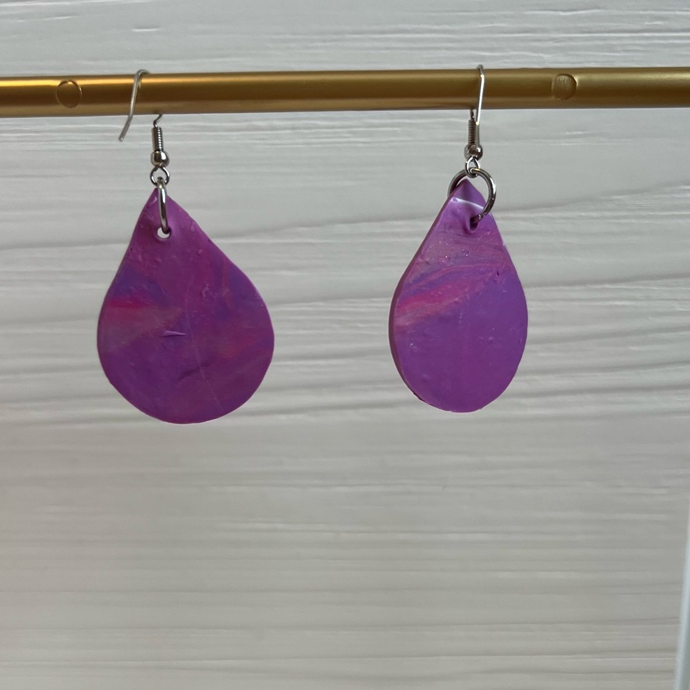 Chic Purple Teardrop Earrings - Picture 10 of 11